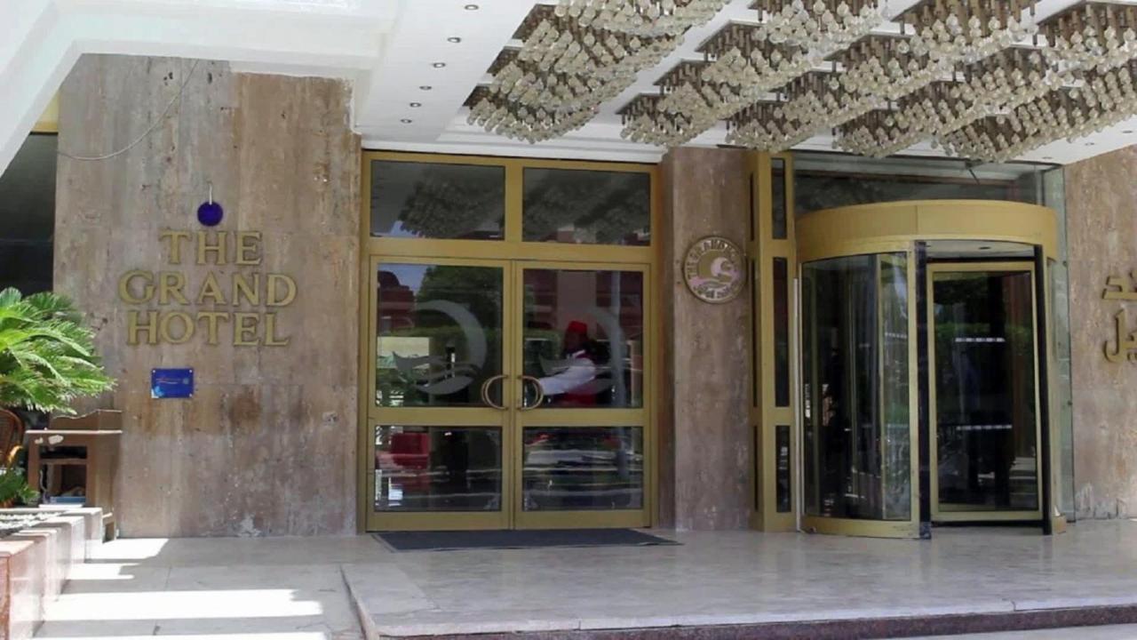 The Grand Hotel, 洪加達 外观 照片